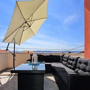 Goga Apartment