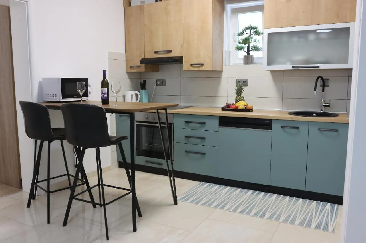 Apartmani Horvat Bibinje 0*,  Croatia